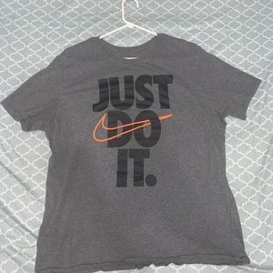 Grey nike tee